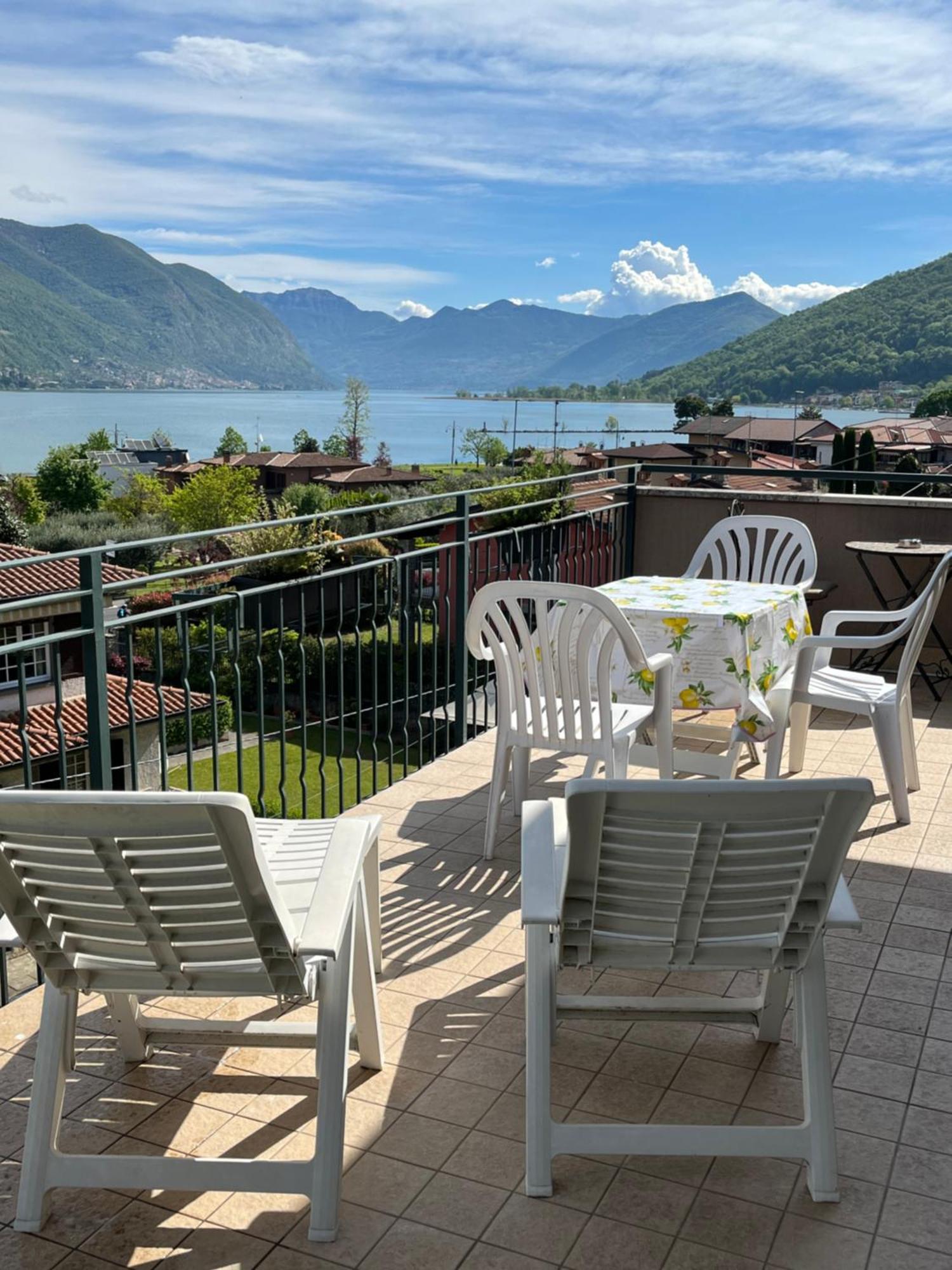 Lake View Terrace Паратико Экстерьер фото